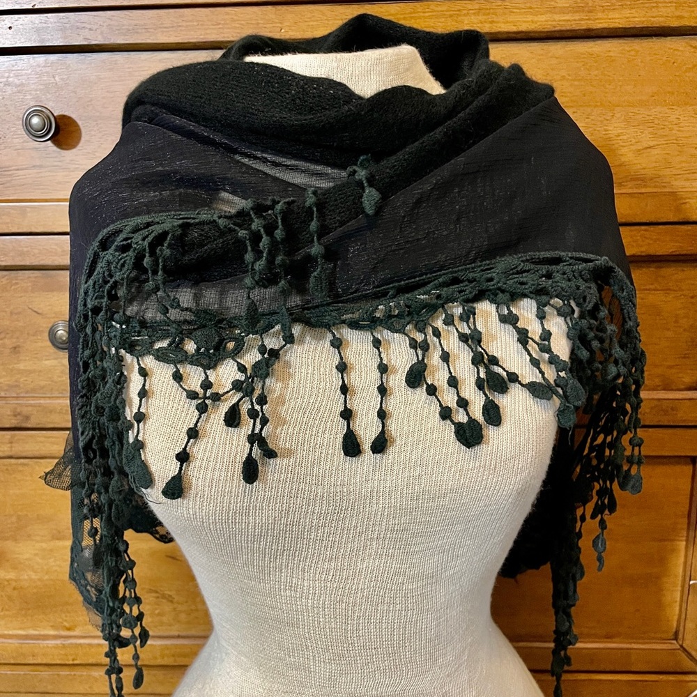Pretty Black Fringe & Lace Scarf
